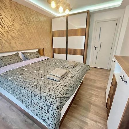 Hidden Treasure Apartment Варна Екстериор снимка