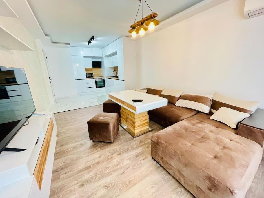 Hidden Treasure Apartment Варна Екстериор снимка